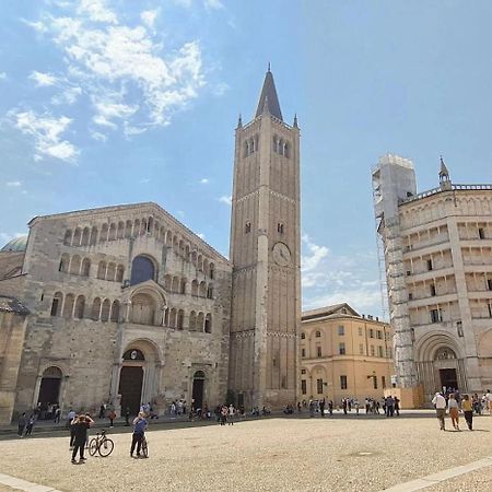 Luxury 5 Al Duomo Di Parma Apartment Exterior foto