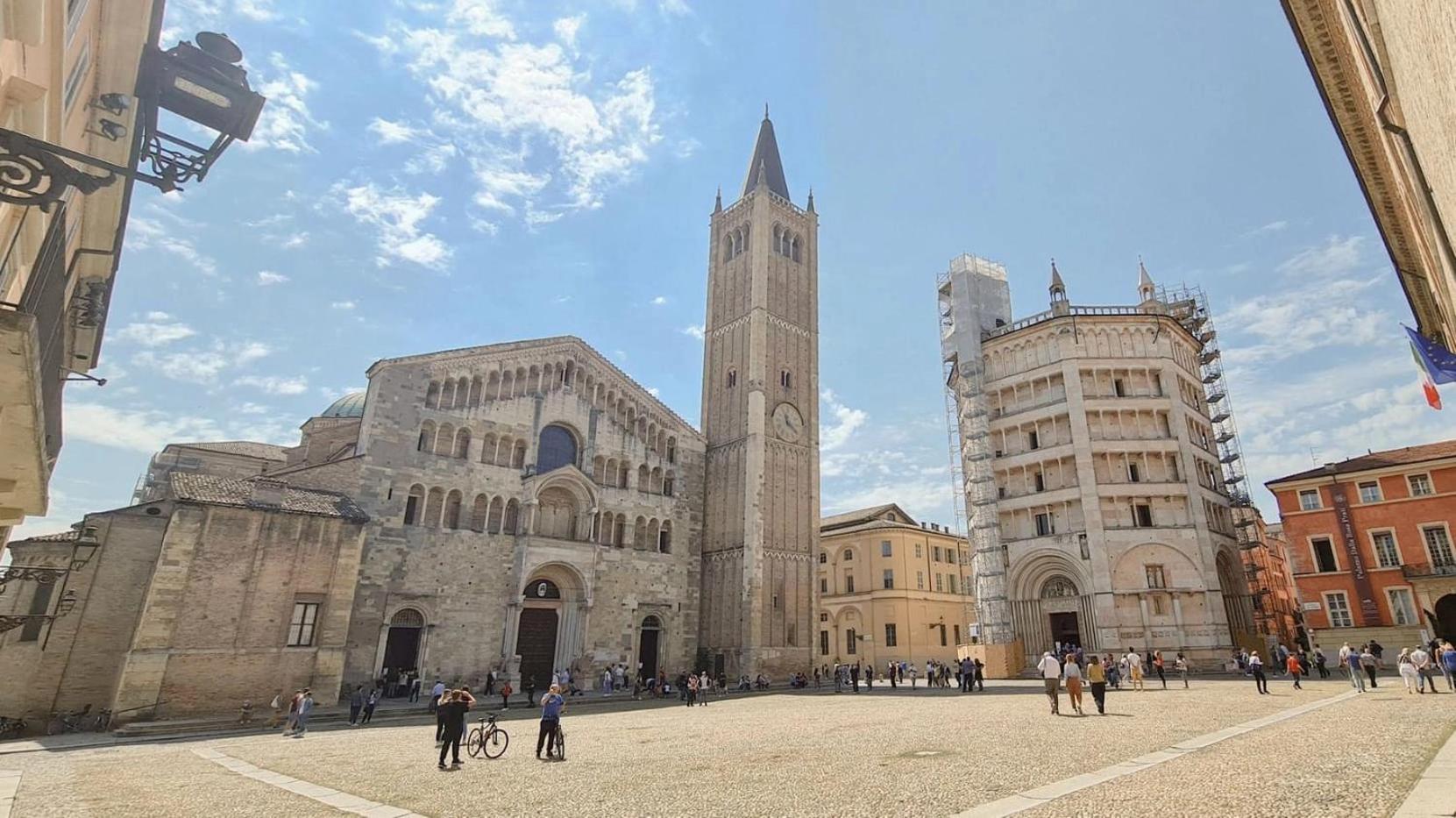Luxury 5 Al Duomo Di Parma Apartment Exterior foto