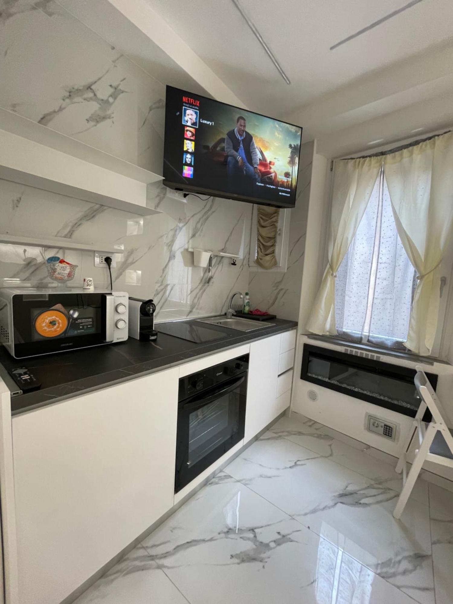 Luxury 5 Al Duomo Di Parma Apartment Exterior foto